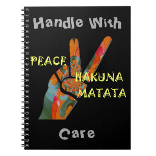 Caderno Espiral Sinal de Vibes de Hakuna Matata