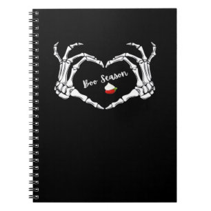 Caderno Espiral Skeleton Hand Heart Season Classic