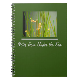 Caderno Espiral Sob o Mar Cavalos-marinhos