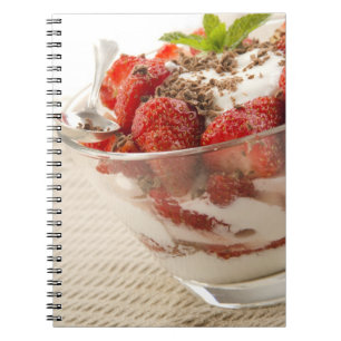 Caderno Espiral Sobremesa da morango com Yogurt fresco