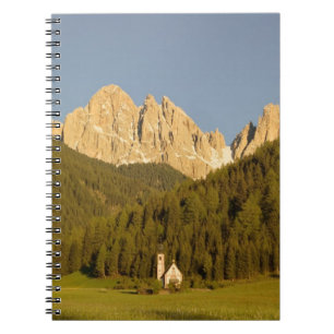Caderno Espiral St Giovanni, Val di Funes, Dolomites, Itália