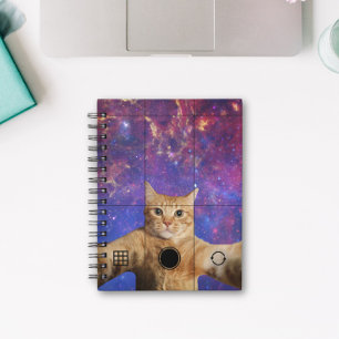 Caderno Espiral Tabby Vermelho Fazendo uma Selfie no Espaço