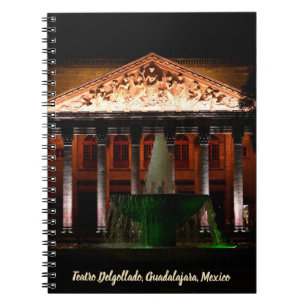 Caderno Espiral Teatro Delgollado, Guadalajara, México à Noite