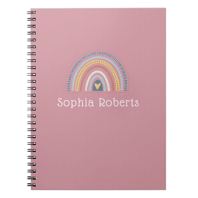 Caderno Espiral Tema Arco-íris Boho Rosa Poeira Nome de Crianças (Frente)