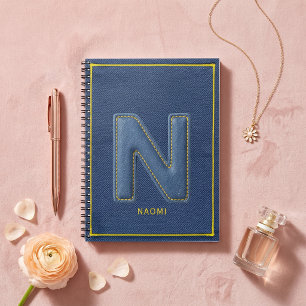 Caderno Espiral Textura de Denim Azul Costura Amarela Monograma N