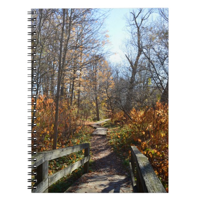 Caderno Espiral Trilha da natureza de outono. (Frente)