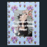 Caderno Espiral Tuxedo Cat Engraçado Notebook Floral Puro, Cuado E<br><div class="desc">Tuxedo Cat Engraçado Notebook Púrpura Floral,  Cute Fresco,  Cuta. Este notebook seria um presente tão bem-vindo para qualquer amante de os animais. Projetado a partir da minha arte e foto originais.</div>