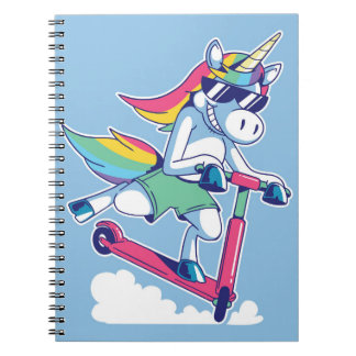 Caderno Espiral Unicórnio num Patinete