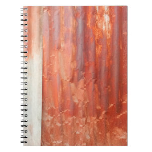 Caderno Espiral Velho fundo de zinco em estilo de safra. Parede es