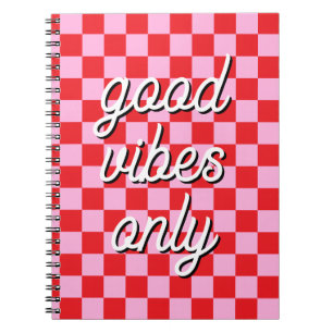 Caderno Espiral Vermelho e Xadrez Rosa Claro
