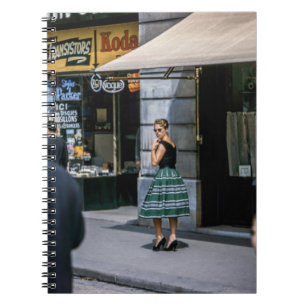 Caderno Espiral Vintage Woman French Street Fashion, 1950