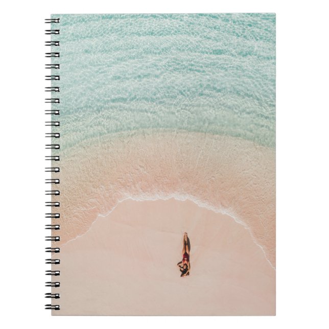 Caderno Espiral Vista de Drone, Férias de Praia Rosa. (Frente)