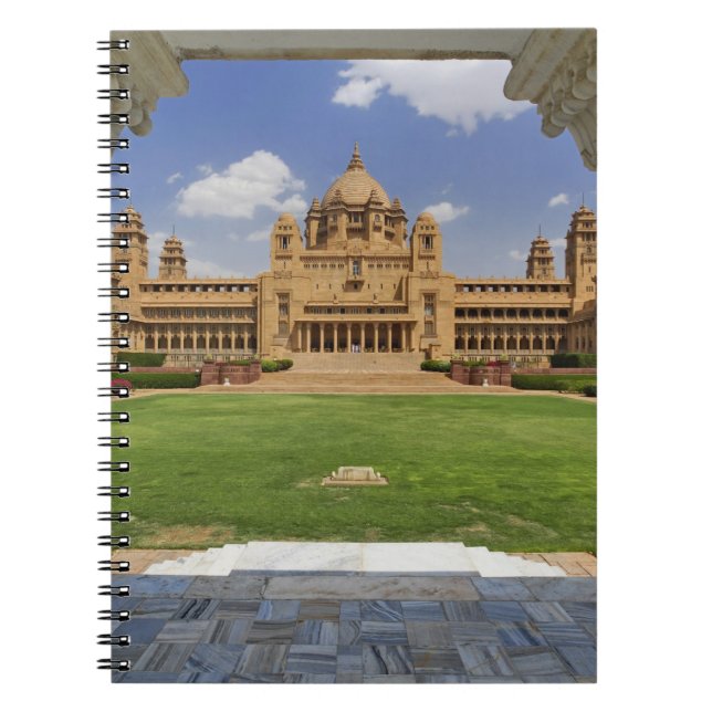 Caderno Espiral Vista traseira do hotel Umaid Bhawan Palace, Jodjp (Frente)