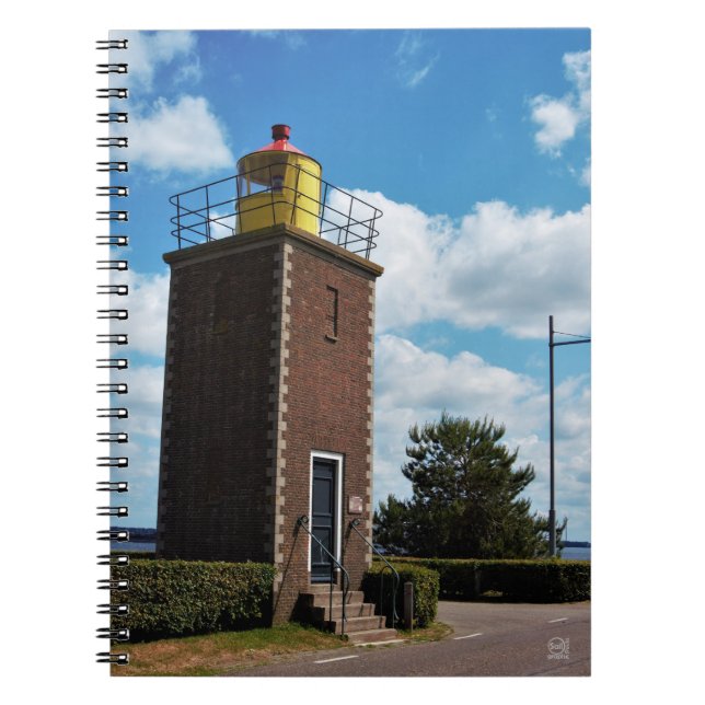 Caderno Espiral Vuurtoren voor scheepvaart in Willemstad Nederland (Frente)