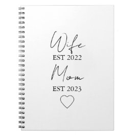 Caderno Espiral Wife & Mom Est. – Minimalist Valentine Gift