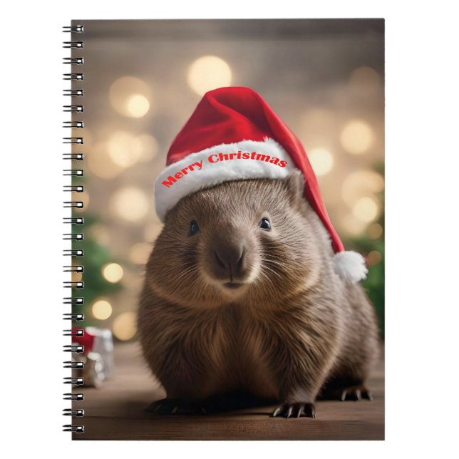 Caderno Espiral "Wombat Wonderland: A Cozy Christmas Eve" (Frente)
