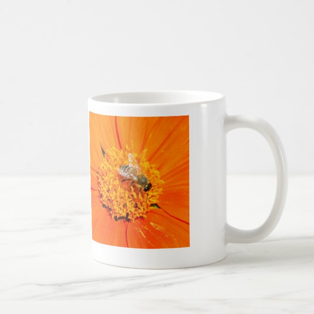 Café abelha de mel na caneca de laranja (Direita)