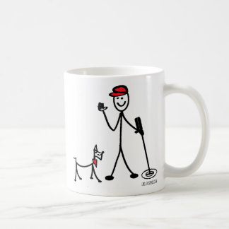 Café Caça do tesouro com caneca de Fido