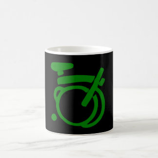 Café Caneca clássica de Brompton com o Brompton verde