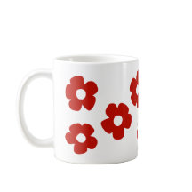 Caneca com padrão de flor vermelha desenhada à mão