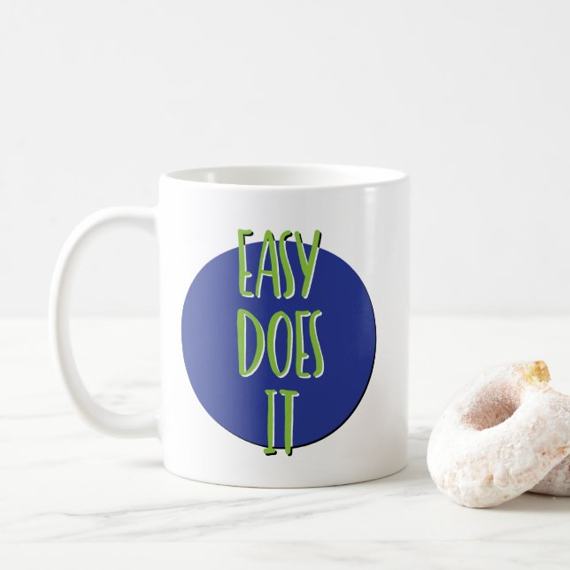 Café Caneca com Slogan de Recuperação "Fácil Faz Assim" (Com Donut)
