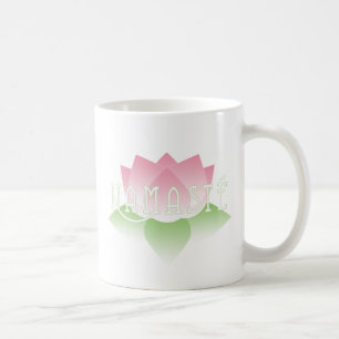 Café Caneca cor-de-rosa da ioga de Namaste Lotus