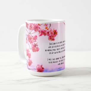 Café Caneca cristã com escrituras e flor de cereja