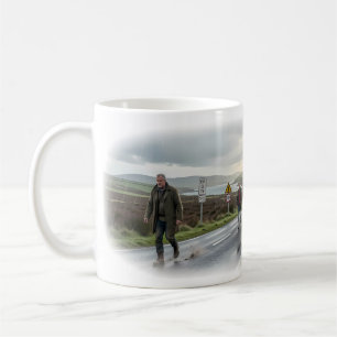 Café Caneca da Aldeia Costeira de Regresso à Casa na Es
