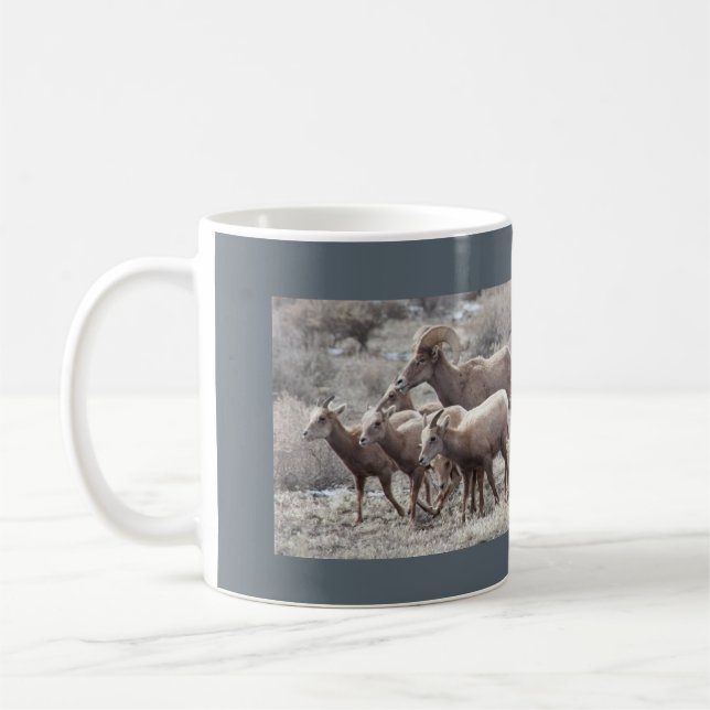 Café Caneca da foto dos carneiros de Bighorn do deserto (Esquerda)