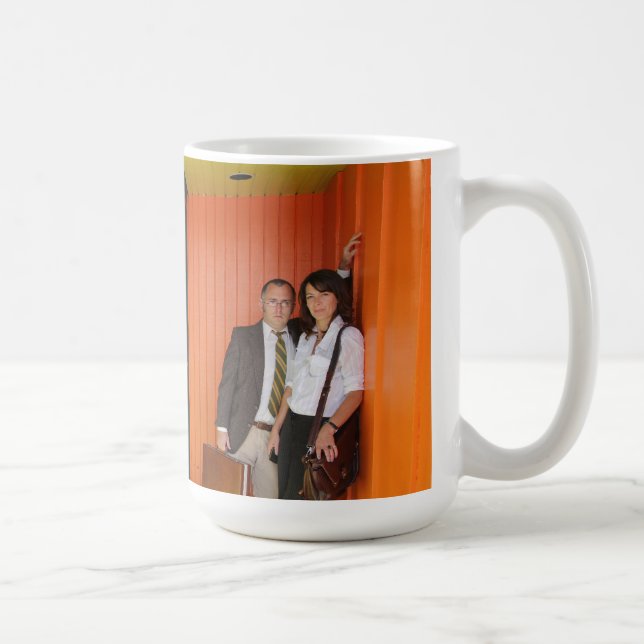 Café Caneca da sala de estar da faculdade (Direita)