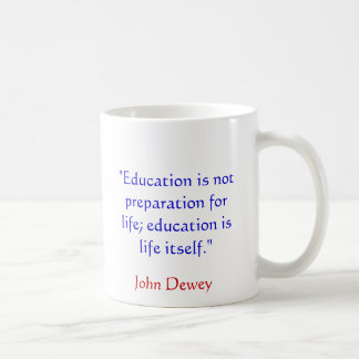 Café Caneca das citações de John Dewey