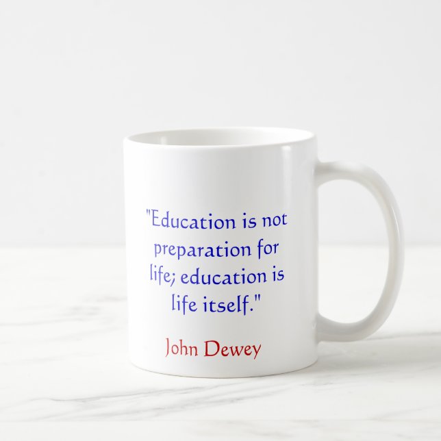 Café Caneca das citações de John Dewey (Direita)
