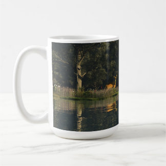 Café caneca de 14 oz com imagem "Sobressaltada"