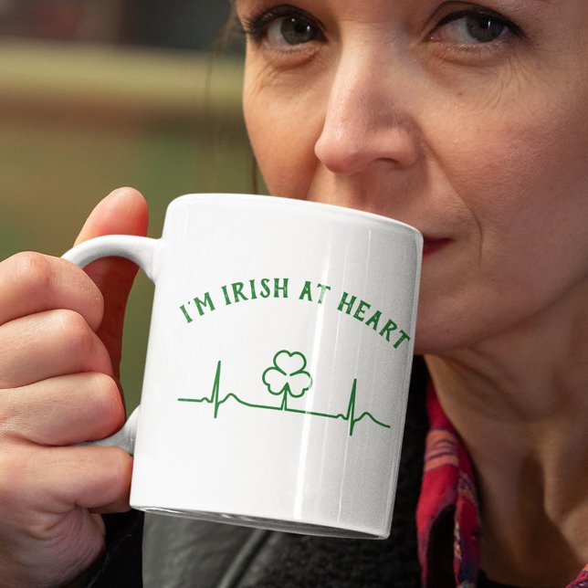Café Caneca de cerveja do dia de São Patrício | Trevo e (Criador carregado)
