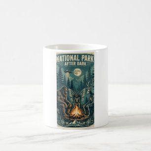 Café Caneca de Cryptids da Fogueira do Parque Nacional