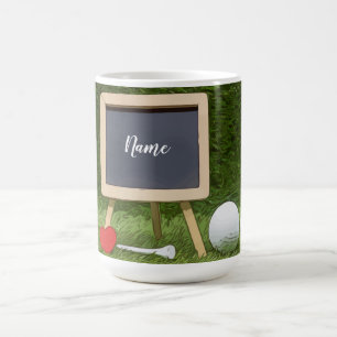 Café Caneca de golfe com bola de golfe e têmpera