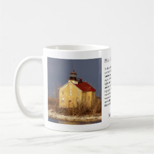 Café caneca de história do farol da ilha piloto