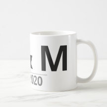 Caneca de iniciais personalizadas – Letras e Ano p