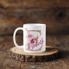 Café Caneca de Inicial Floral Personalizada – Letra E