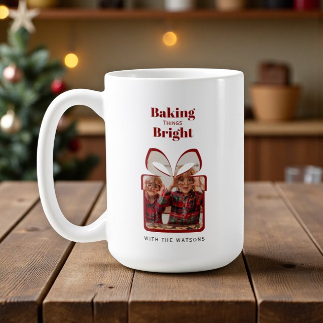 Café Caneca de Natal Vermelha com Foto Personalizável (Criador carregado)