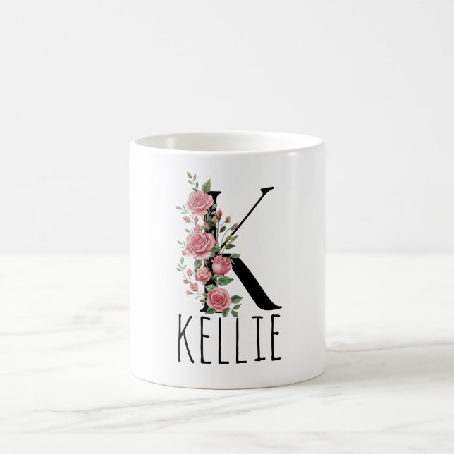 Café Caneca de Nome Monograma Flor de Nascimento Letra (Centro)