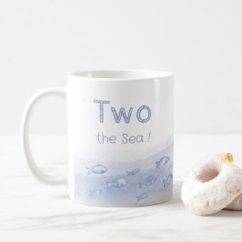 Café Caneca de segundo aniversário do menino do mar azu