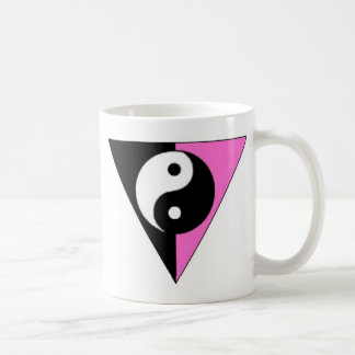 Café Caneca de Yin Yang do triângulo