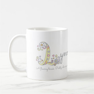 Café Caneca decorativa do nome e do significado de Lynn