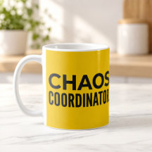Caneca Divertida Coordenadora de Caos Amarela