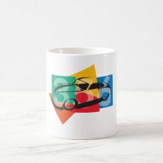 Café caneca do carro de esportes