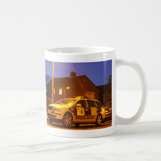 Café caneca do carro de polícia (Direita)