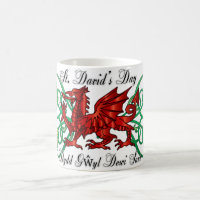 Caneca do dia de St David com o Daffodil do dragão