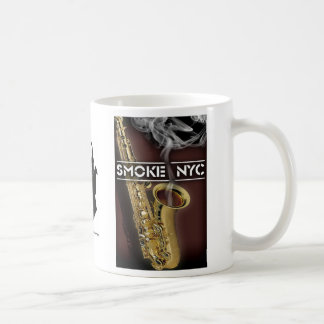 Café Caneca do saxofone de Smokin
