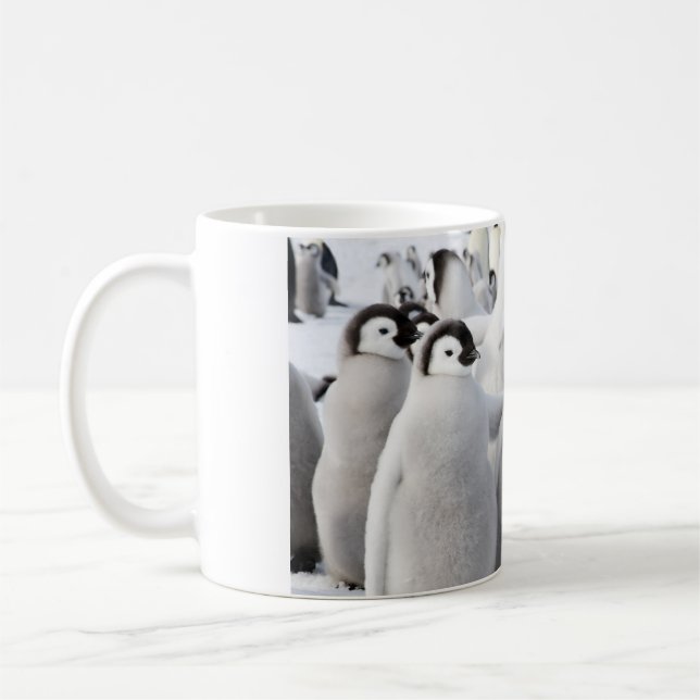 Café Caneca dos pintinhos do pinguim de imperador (Esquerda)